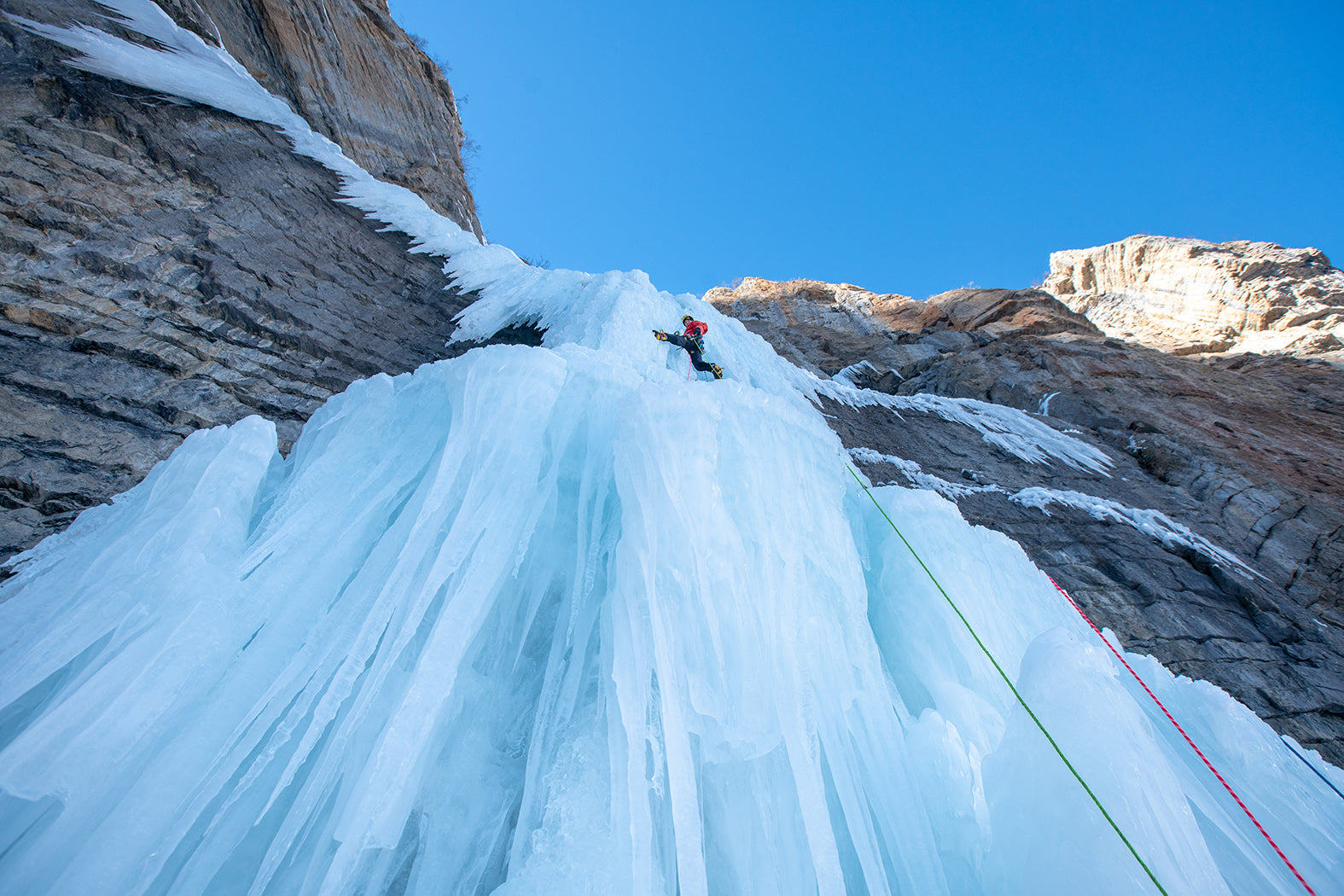 Vertigo Gloves Lifestyle Image - Grivel