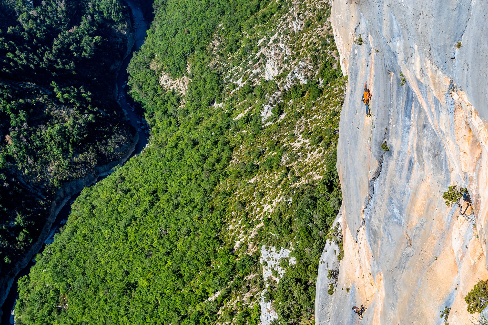 Master Pro Lifestyle Image Climbing - Grivel