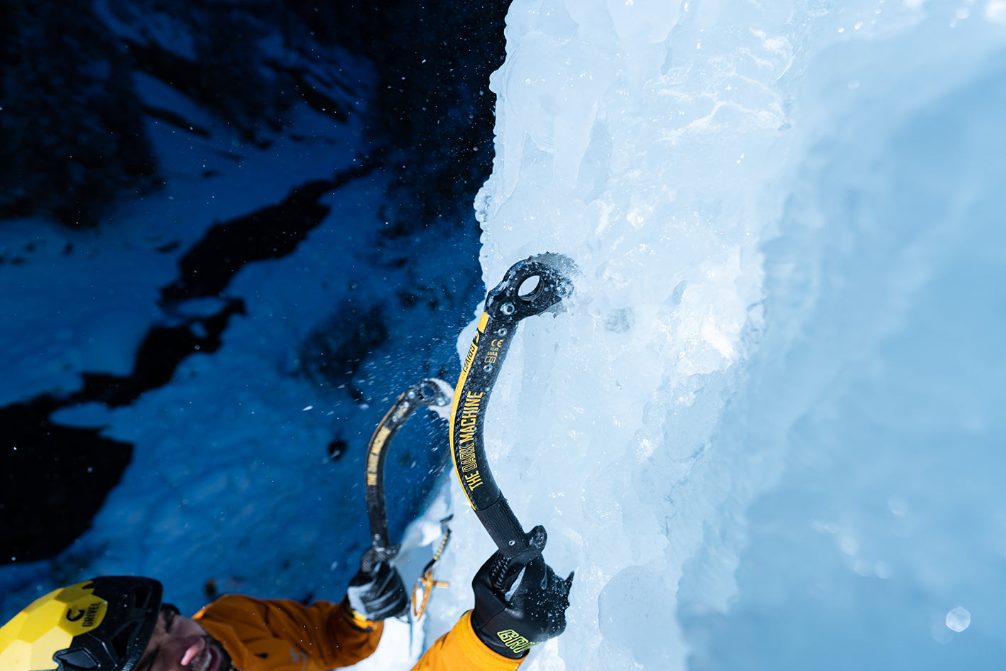 RAZOR ICE VARIO BLADE Lifestyle Image Closeup - Grivel