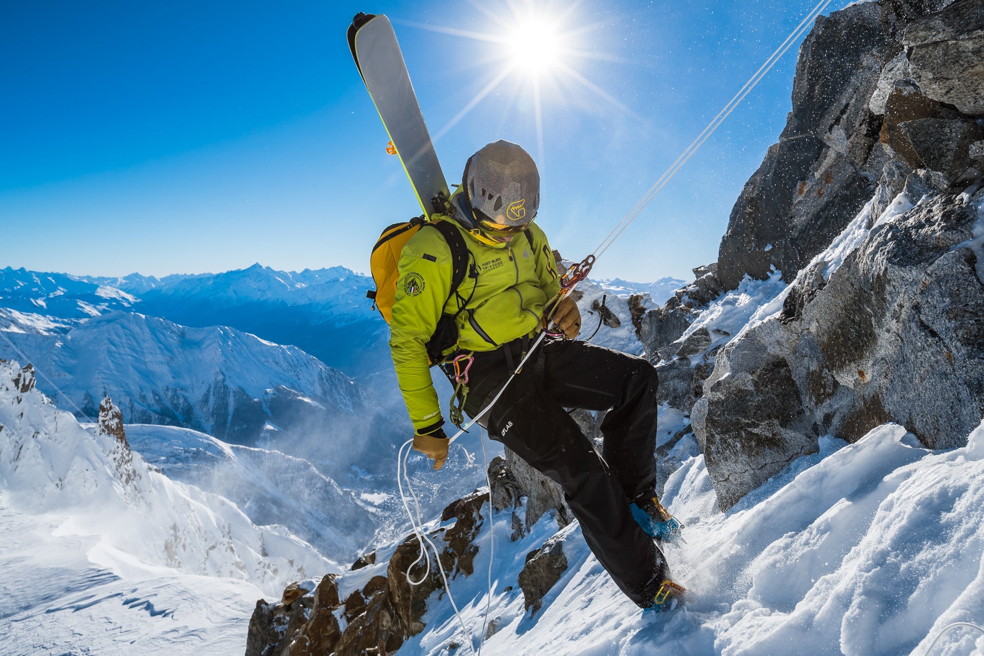 Scream Lifestyle Image Climbing Skiing - Grivel