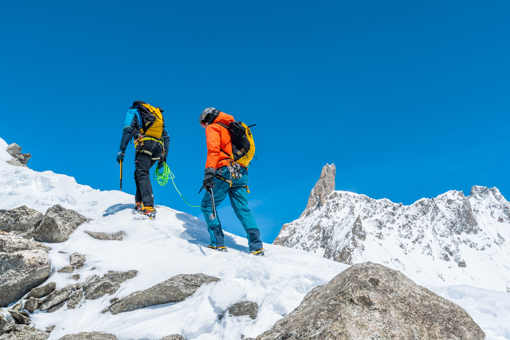 Grivel Chost evo piccozza da scialpinismo e alpinismo classico