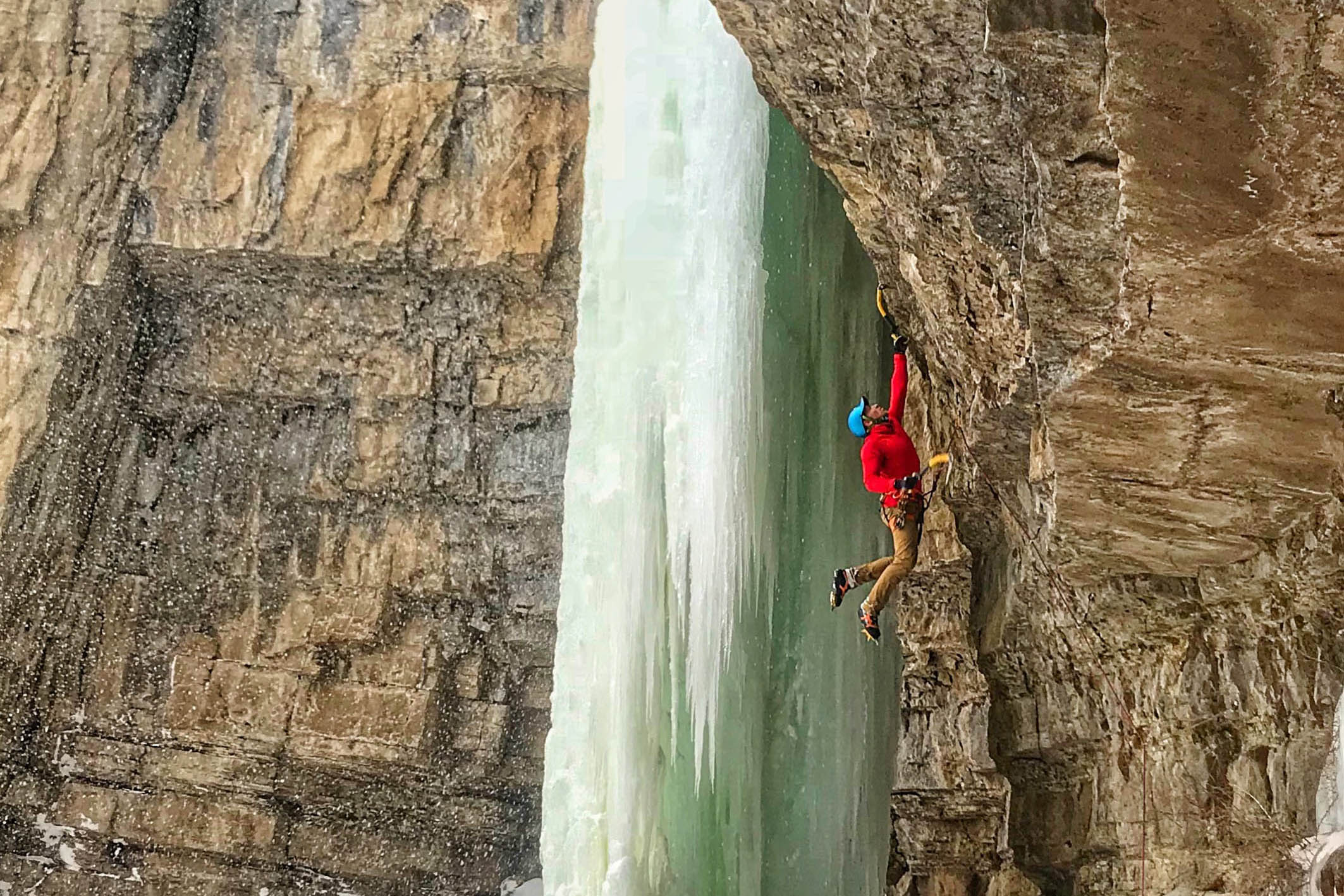 Tech Machine Lifestyle Image Climbing 1 - Grivel